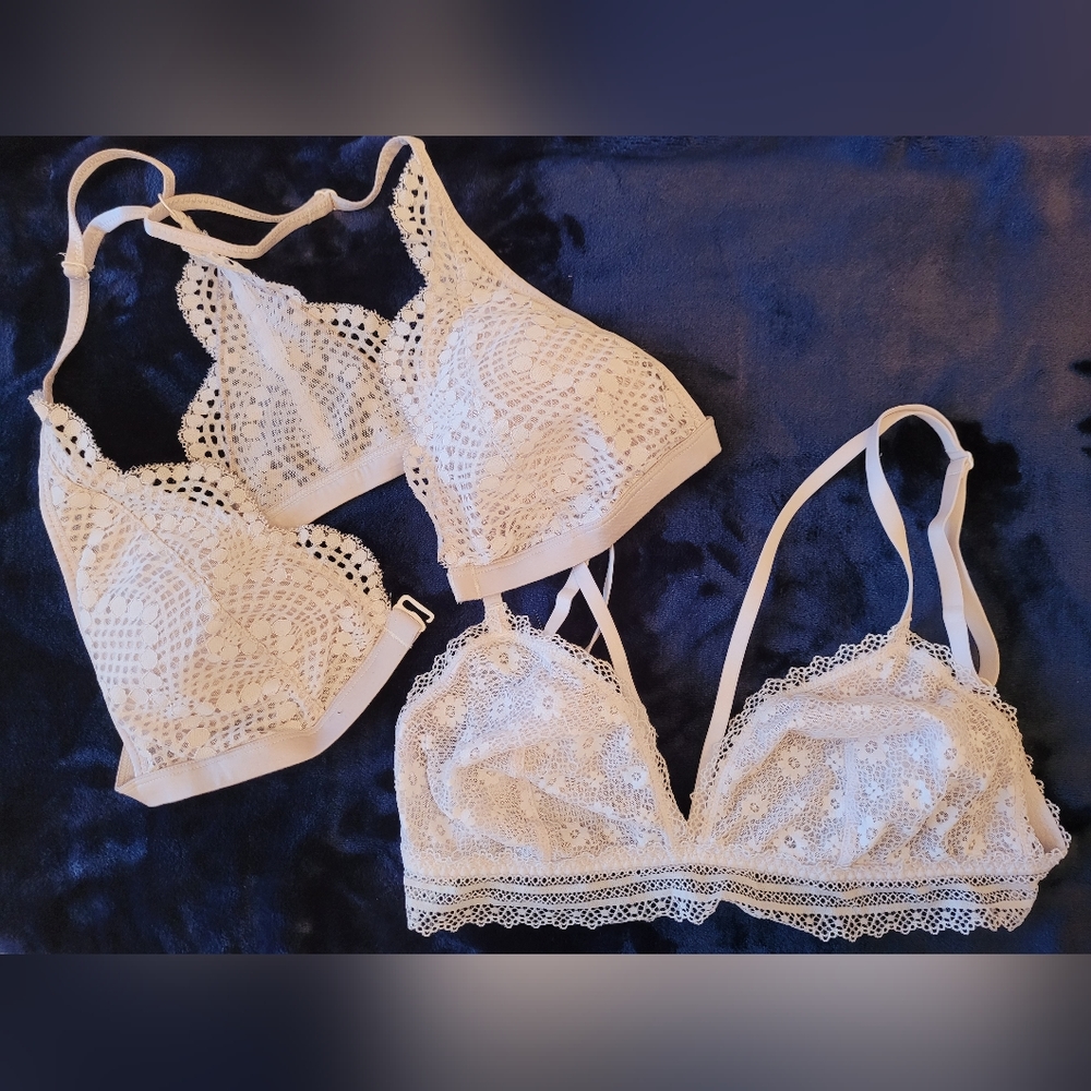 Victoria's Secret lot of 2 XL bras